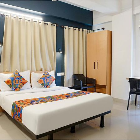 Fabhotel Aura Homes - Nr Khandoba Mandir Pimpri-Chinchwad 外观 照片