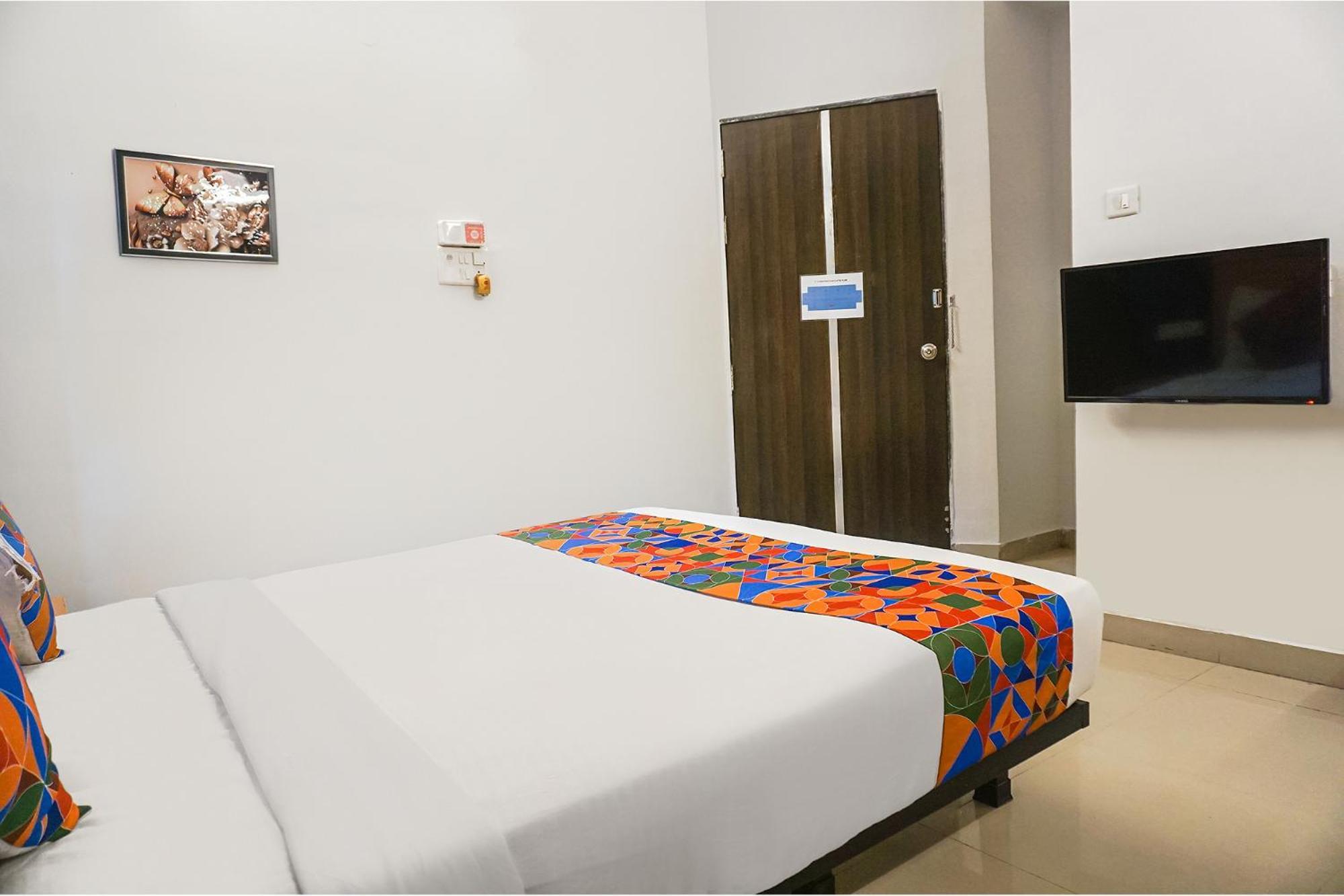 Fabhotel Aura Homes - Nr Khandoba Mandir Pimpri-Chinchwad 外观 照片