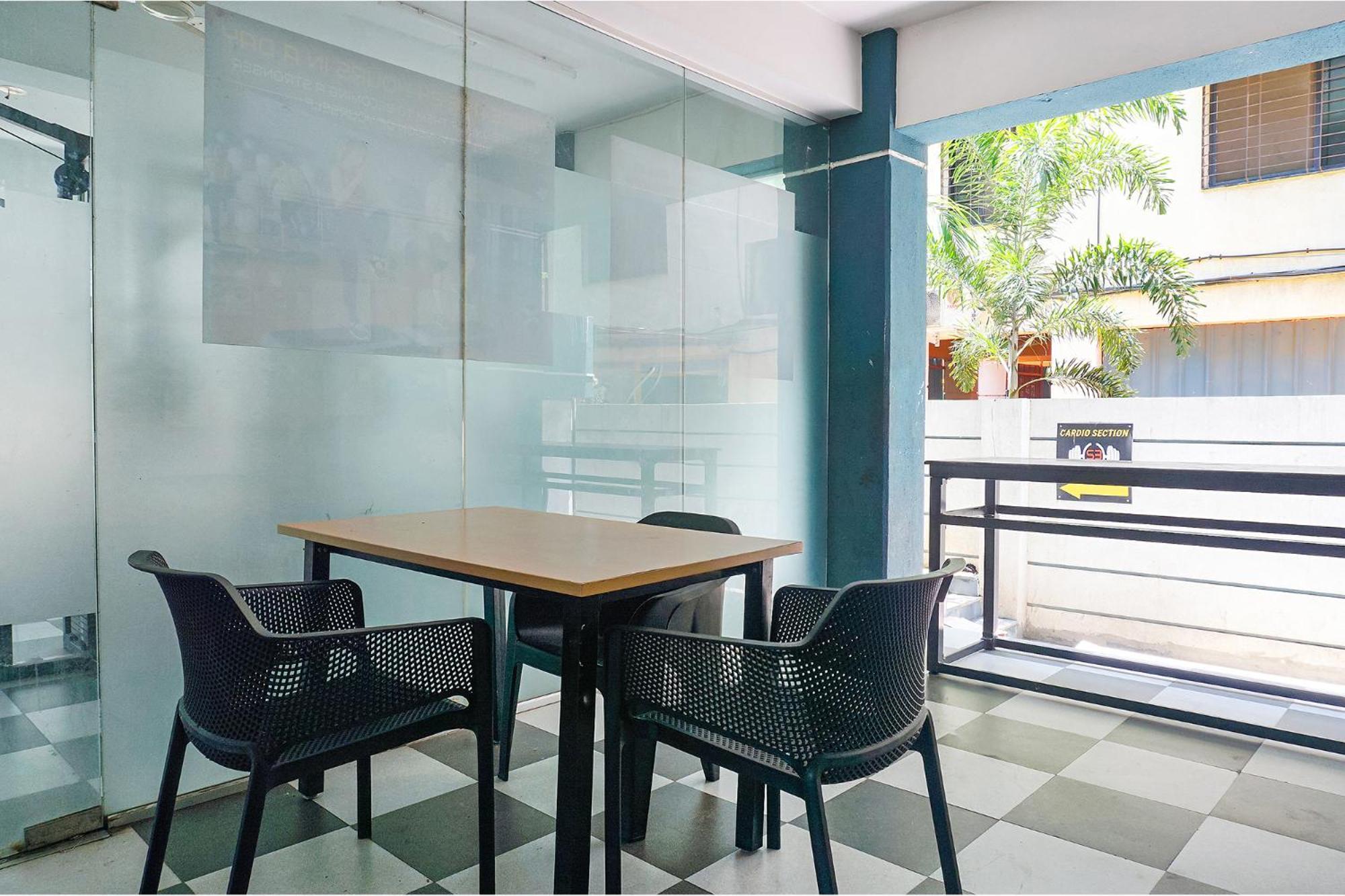 Fabhotel Aura Homes - Nr Khandoba Mandir Pimpri-Chinchwad 外观 照片
