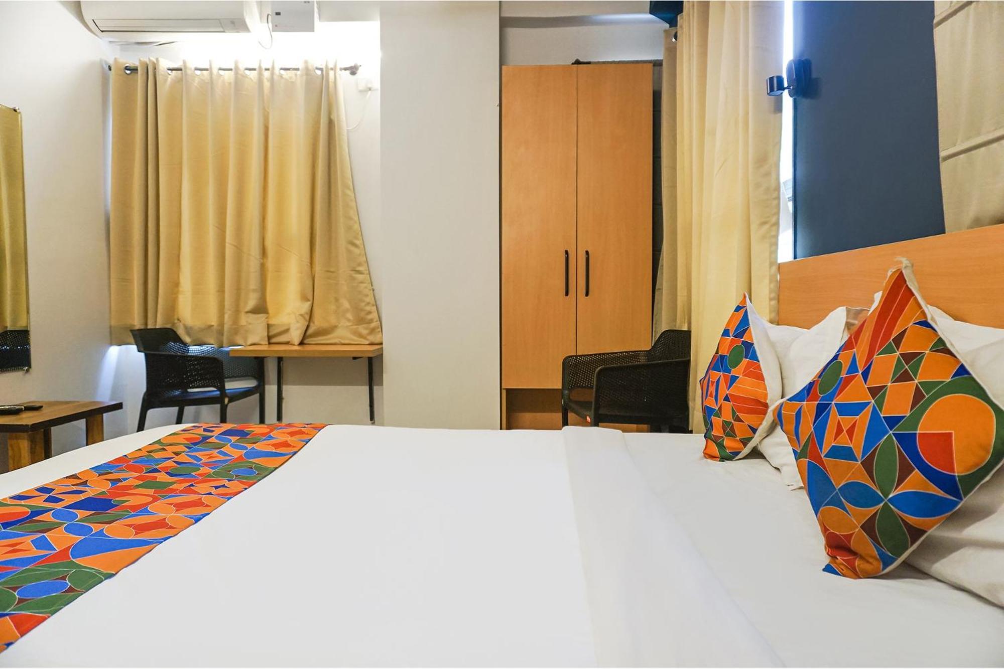 Fabhotel Aura Homes - Nr Khandoba Mandir Pimpri-Chinchwad 外观 照片