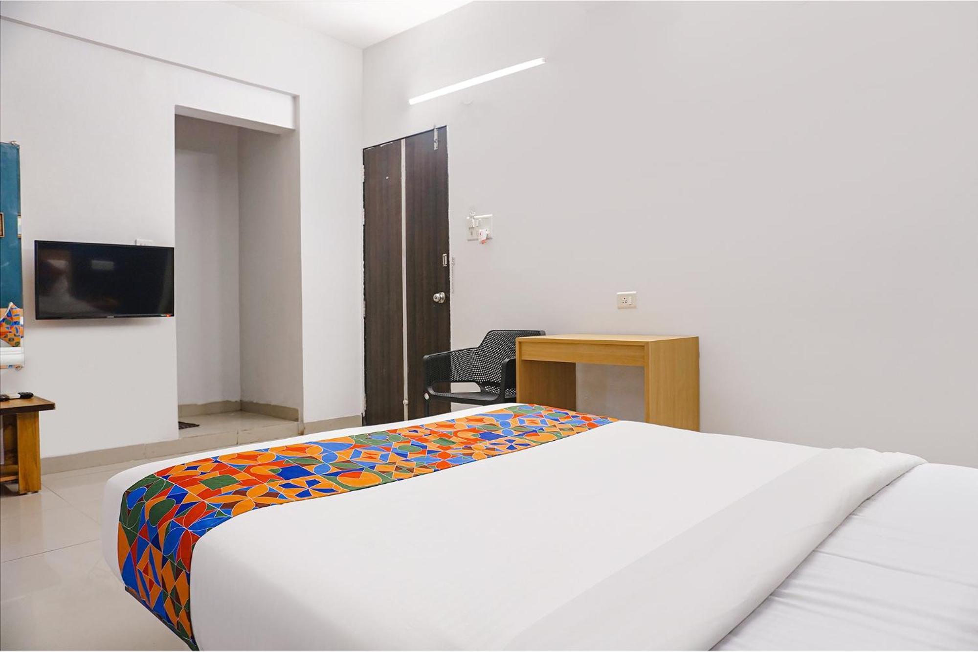 Fabhotel Aura Homes - Nr Khandoba Mandir Pimpri-Chinchwad 外观 照片